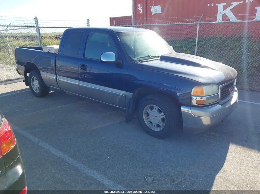 2000 Gmc Sierra 1500 VIN 1GTEC19TXYZ343812 IAAI salvage auction — NORMAL WEAR, Certificate Of Title (Nebraska), sold $675 on 2026-07-09 (photo 1)