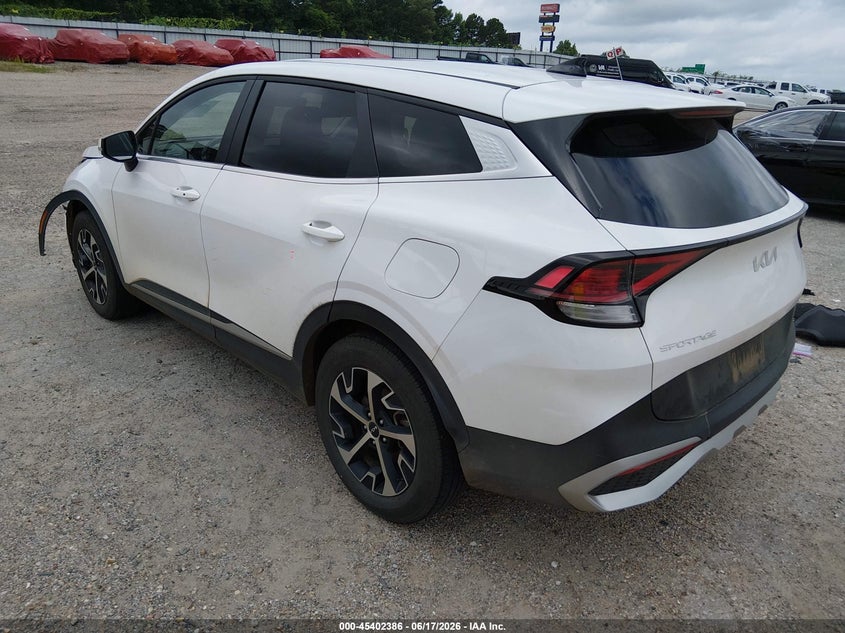 2025 Kia Sportage VIN 5XYK33DF0SG254322 IAAI salvage auction — RIGHT FRONT, Salvage Title, sold $7,600 on 2026-07-26 (photo 3)