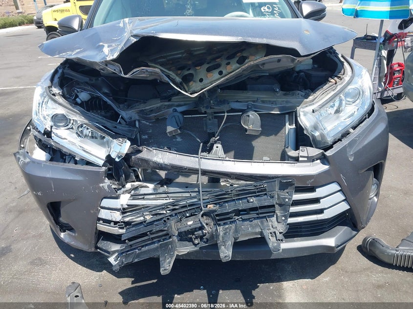 2018 Toyota Highlander VIN 5TDZZRFH5JS289079 IAAI salvage auction — FRONT END, Salvage Title, sold $4,525 on 2026-07-31 (photo 6)