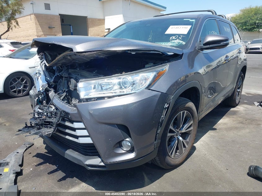 2018 Toyota Highlander VIN 5TDZZRFH5JS289079 IAAI salvage auction — FRONT END, Salvage Title, sold $4,525 on 2026-07-31 (photo 2)