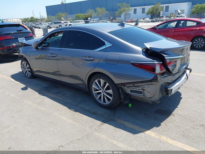 2021 Lexus ES VIN 58ACA1C1XMU005181 IAAI salvage auction — FRONT & REAR, Salvage Title, sold $7,300 on 2026-08-24 (photo 3)