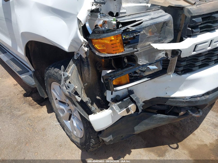 2022 Chevrolet Silverado VIN 1GCPYBEK1NZ172876 IAAI salvage auction — RIGHT FRONT, Salvage Title, sold $1,050 on 2026-08-19 (photo 6)