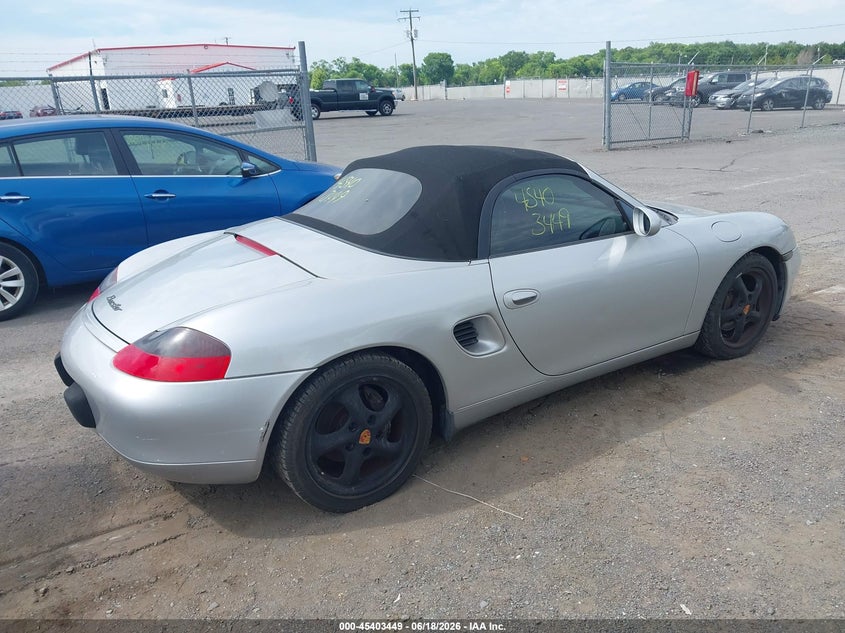2000 Porsche Boxster VIN WP0CA2981YU624506 IAAI salvage auction — NORMAL WEAR, Clear (Virginia), sold $525 on 2026-07-28 (photo 4)
