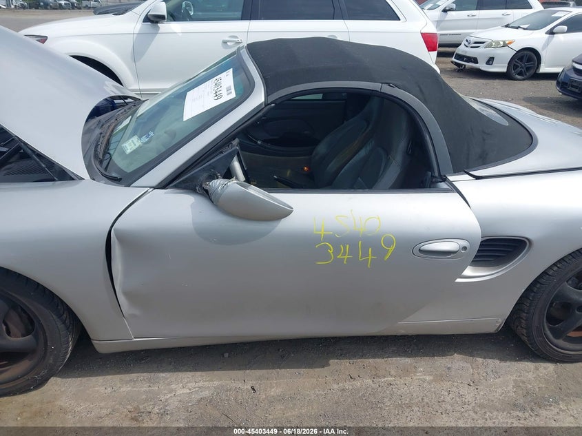 2000 Porsche Boxster VIN WP0CA2981YU624506 IAAI salvage auction — NORMAL WEAR, Clear (Virginia), sold $525 on 2026-07-28 (photo 6)
