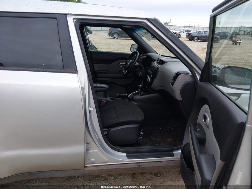 2017 Kia Soul VIN KNDJN2A28H7461158 IAAI salvage auction — NORMAL WEAR, Clear (Georgia), sold $925 on 2026-07-23 (photo 5)