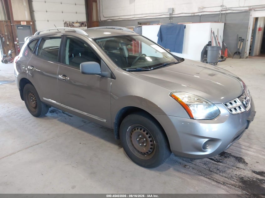2015 Nissan Rogue VIN JN8AS5MV7FW769929 IAAI salvage auction — NORMAL WEAR, Clear (New York), sold $425 on 2026-07-15 (photo 1)