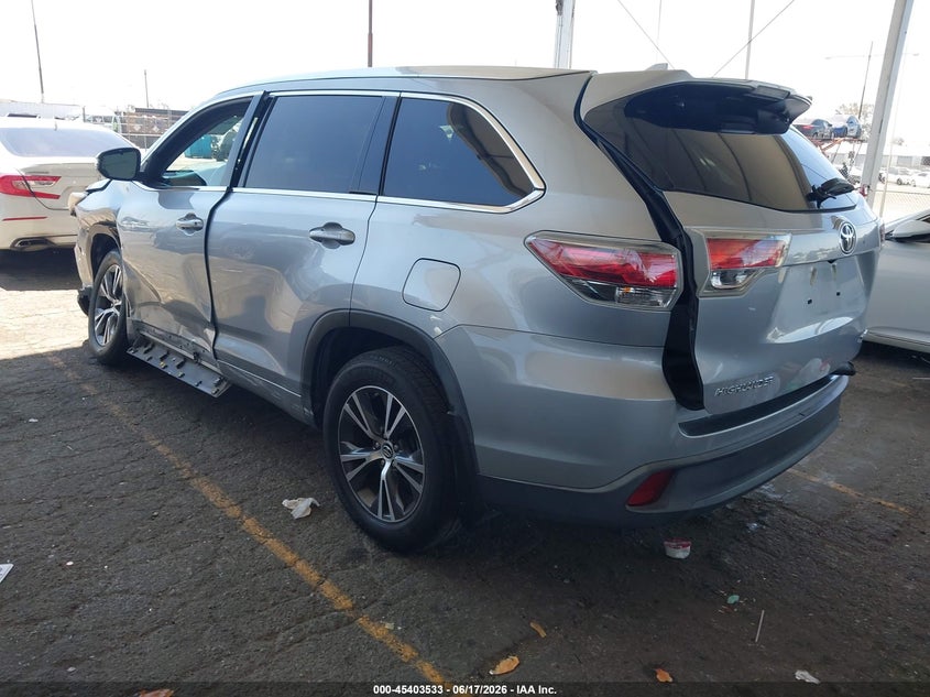 2016 Toyota Highlander VIN 5TDJKRFHXGS286026 IAAI salvage auction — SIDE, Salvage Title, sold $7,175 on 2026-07-14 (photo 3)