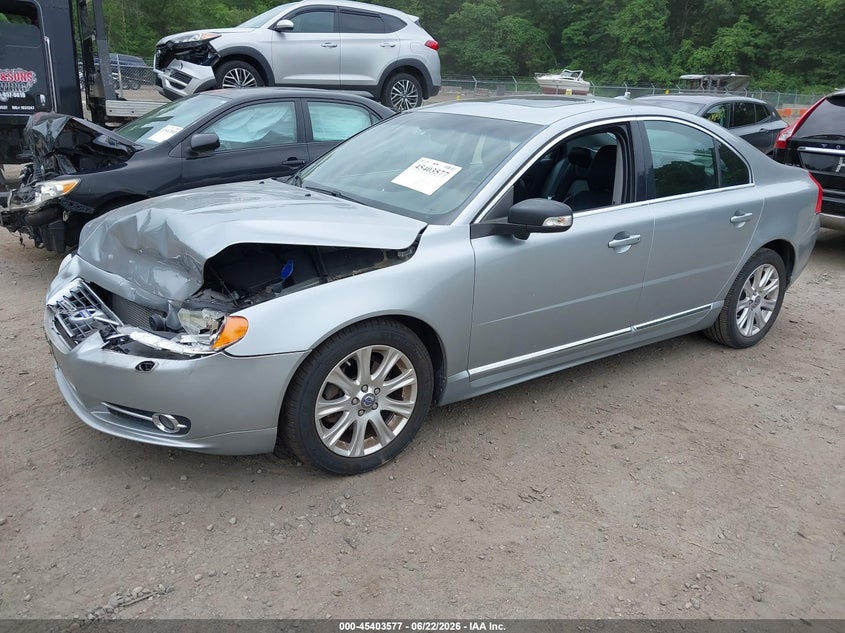 2011 Volvo S80 VIN YV1940AS9B1136470 IAAI salvage auction — FRONT END, Clear (Massachusetts), sold $100 on 2026-07-14 (photo 2)