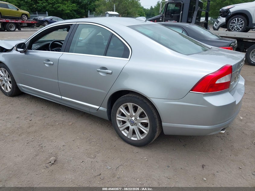 2011 Volvo S80 VIN YV1940AS9B1136470 IAAI salvage auction — FRONT END, Clear (Massachusetts), sold $100 on 2026-07-14 (photo 3)
