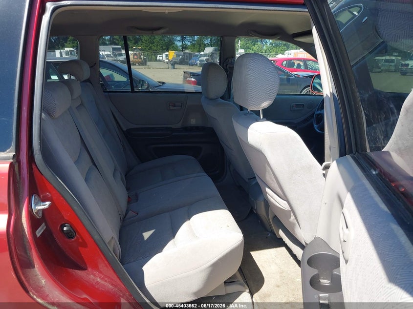2002 Toyota Highlander VIN JTEGD21A120025557 IAAI salvage auction — NORMAL WEAR, Clear (Washington), sold $425 on 2026-07-15 (photo 8)