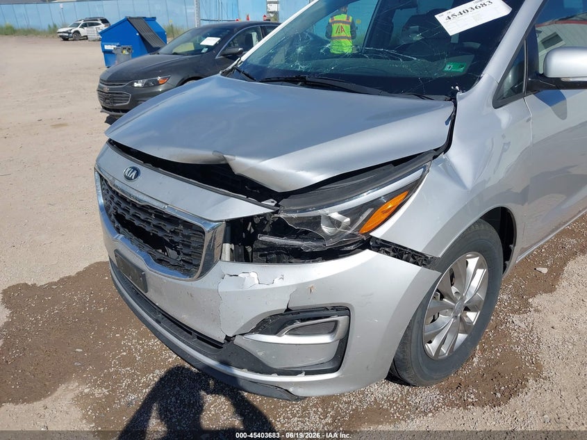 2021 Kia SEDONA VIN KNDMB5C13M6667645 IAAI salvage auction — FRONT END, Salvage Title, sold $2,400 on 2026-08-01 (photo 6)