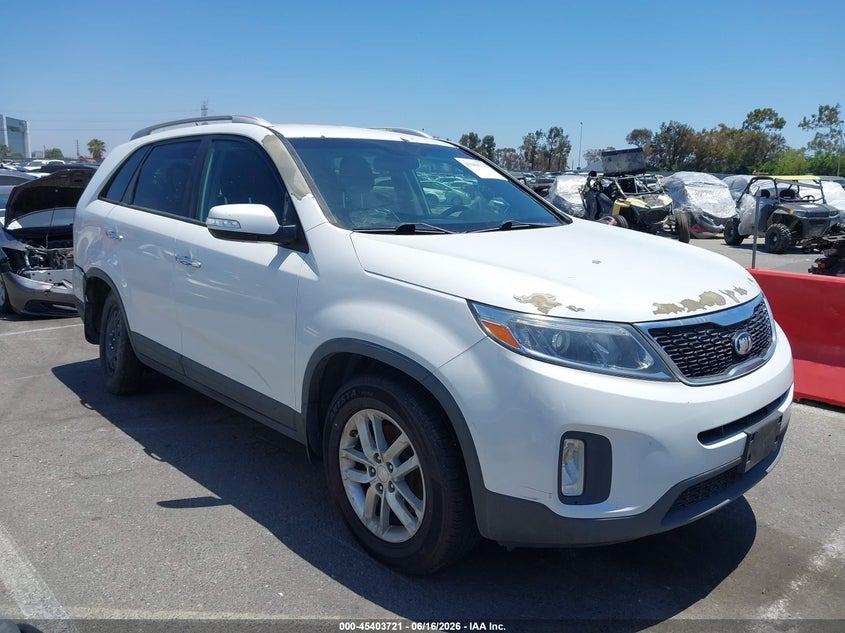 2015 Kia Sorento VIN 5XYKT4A74FG555832 IAAI salvage auction — NORMAL WEAR, Salvage (California), sold $1,100 on 2026-07-09 (photo 1)
