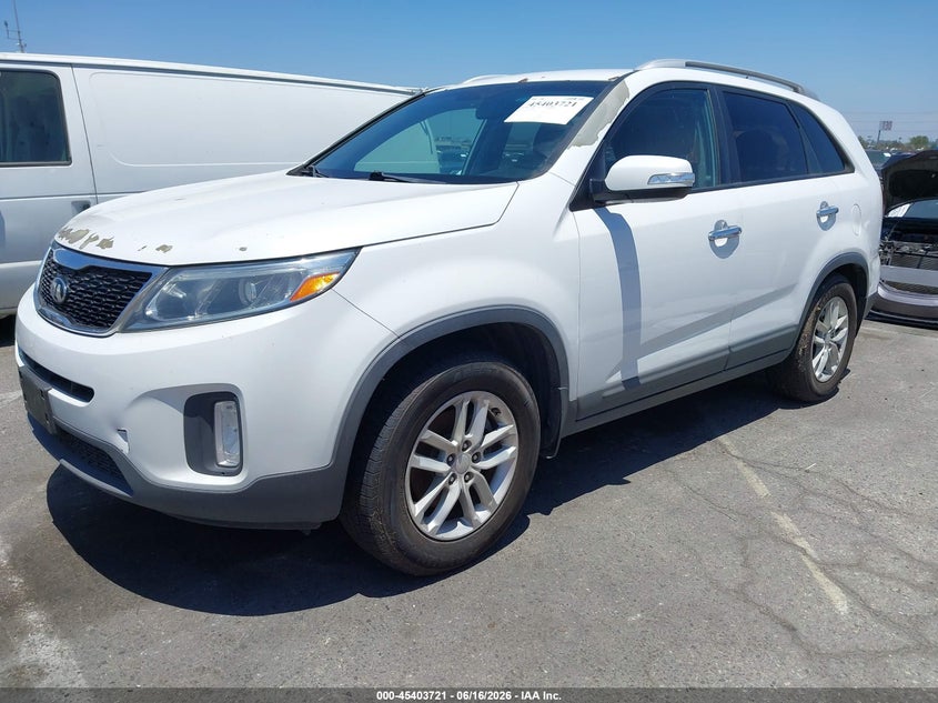 2015 Kia Sorento VIN 5XYKT4A74FG555832 IAAI salvage auction — NORMAL WEAR, Salvage (California), sold $1,100 on 2026-07-09 (photo 2)