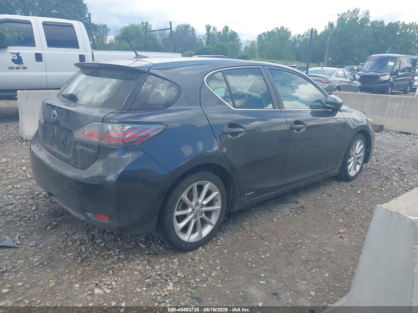 2011 Lexus Ct 200h VIN JTHKD5BH6B2032860 IAAI salvage auction — NORMAL WEAR, Clear-Endorsement (Wisconsin), sold $1,825 on 2026-07-09 (photo 4)