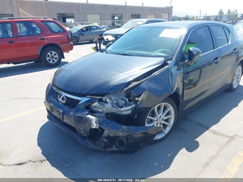 2011 Lexus Ct 200h VIN JTHKD5BH9B2043464 IAAI salvage auction — RIGHT FRONT, Salvage (California), sold $1,650 on 2026-07-09 (photo 6)
