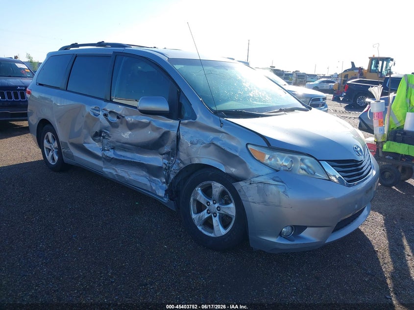 2013 Toyota Sienna VIN 5TDKK3DC3DS366630 IAAI salvage auction — RIGHT SIDE, Salvage (Texas), sold $2,300 on 2026-07-21 (photo 1)
