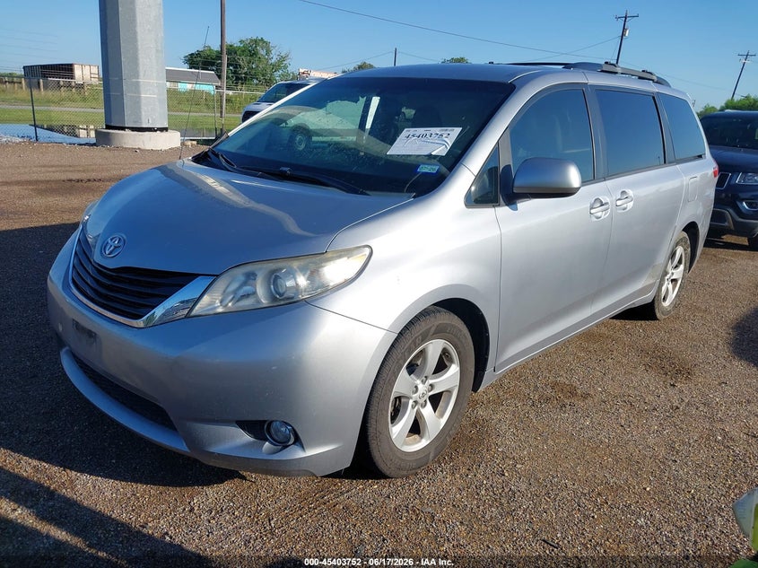 2013 Toyota Sienna VIN 5TDKK3DC3DS366630 IAAI salvage auction — RIGHT SIDE, Salvage (Texas), sold $2,300 on 2026-07-21 (photo 2)