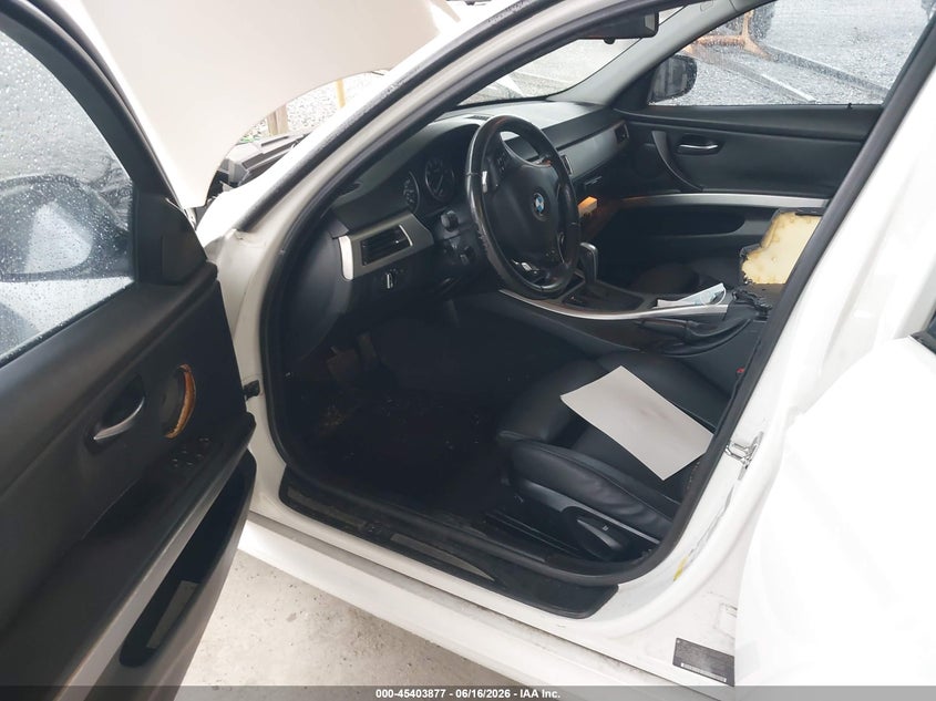 2009 BMW 3 series VIN WBAPH775X9NM31251 IAAI salvage auction — RIGHT REAR, Repossession Paperwork (Georgia), sold $350 on 2026-07-20 (photo 5)