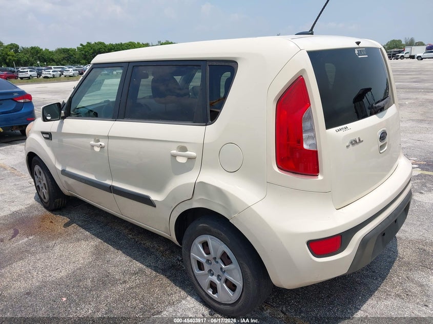 2012 Kia Soul VIN KNDJT2A58C7459337 IAAI salvage auction — SIDE, Clear (Florida), sold $375 on 2026-07-30 (photo 6)