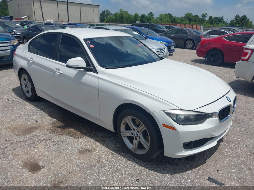 2015 BMW 3 series VIN WBA3B1C53FK136475 IAAI salvage auction — REAR END, Original (Texas), sold $875 on 2026-07-15 (photo 1)