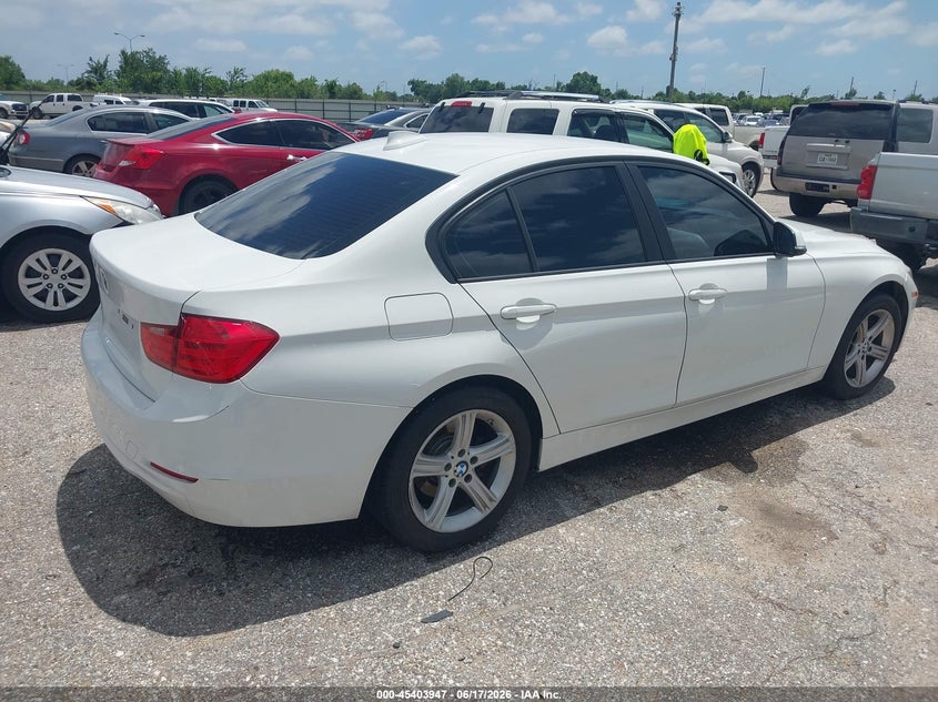 2015 BMW 3 series VIN WBA3B1C53FK136475 IAAI salvage auction — REAR END, Original (Texas), sold $875 on 2026-07-15 (photo 4)