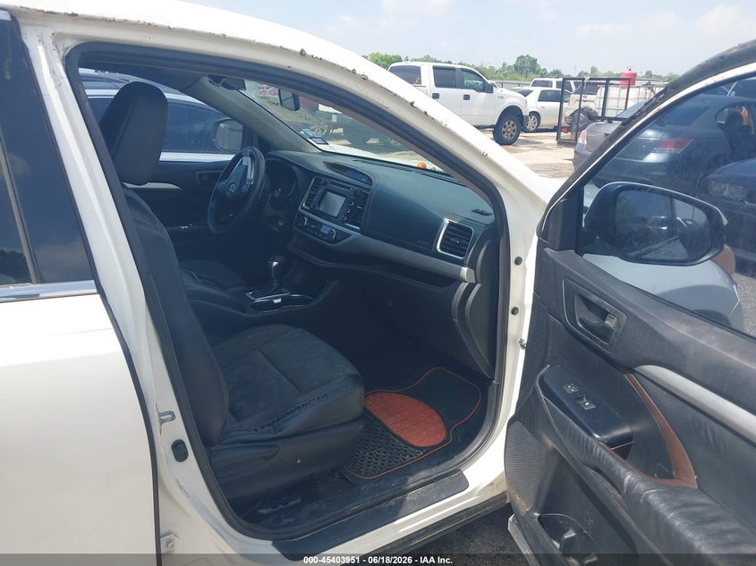 2015 Toyota Highlander VIN 5TDZKRFH1FS055534 IAAI salvage auction — Unknown, Original (Texas), sold $4,150 on 2026-07-09 (photo 5)