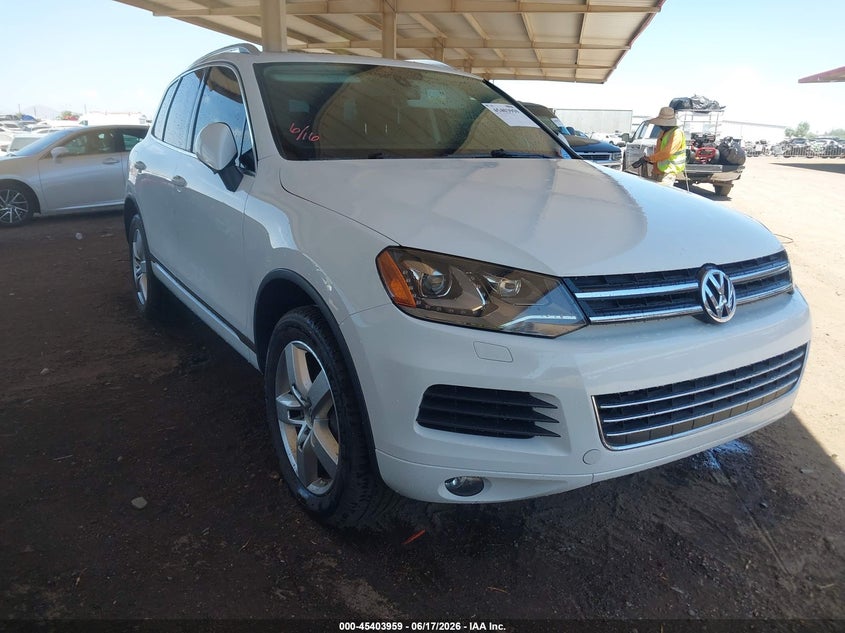 2013 Volkswagen Touareg VIN WVGEF9BP6DD011520 IAAI salvage auction — FRONT END, Clear (Arizona), sold $1,150 on 2026-07-28 (photo 1)