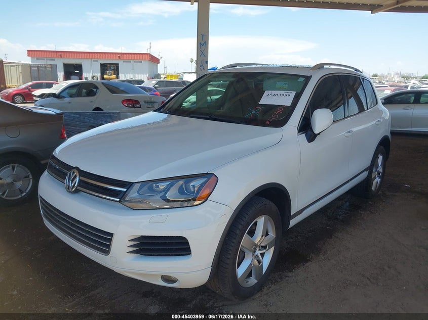2013 Volkswagen Touareg VIN WVGEF9BP6DD011520 IAAI salvage auction — FRONT END, Clear (Arizona), sold $1,150 on 2026-07-28 (photo 2)