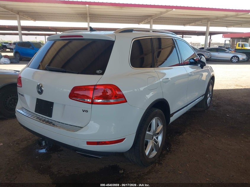 2013 Volkswagen Touareg VIN WVGEF9BP6DD011520 IAAI salvage auction — FRONT END, Clear (Arizona), sold $1,150 on 2026-07-28 (photo 4)