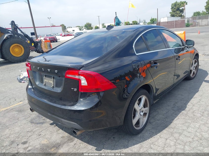 2013 Volvo S60 VIN YV1612FS6D2201644 IAAI salvage auction — LEFT FRONT, Salvage Title, sold $375 on 2026-07-20 (photo 4)