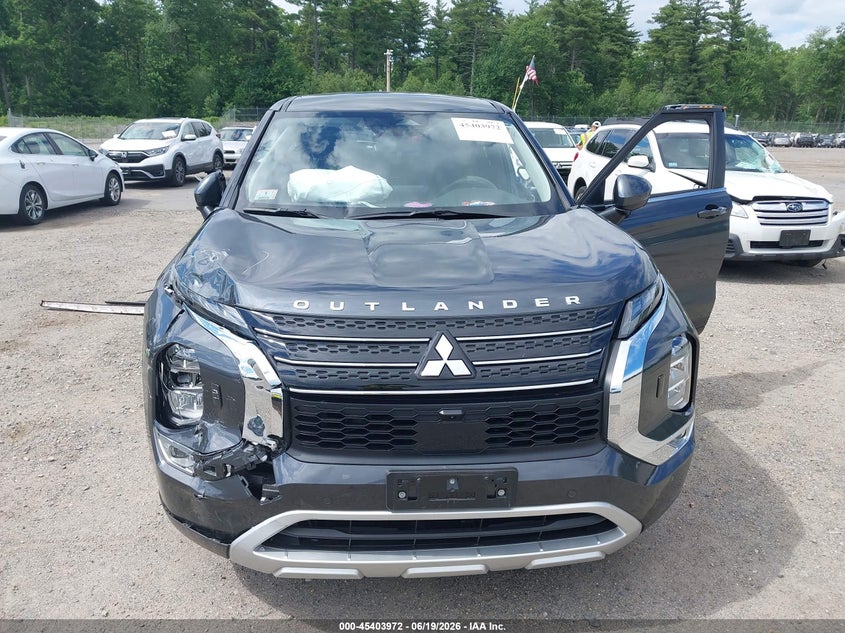 2025 Mitsubishi Outlander VIN JA4T5VA90SZ002395 IAAI salvage auction — FRONT END, Salvage (Idaho), sold $10,900 on 2026-07-31 (photo 6)