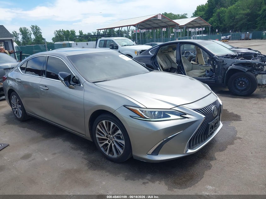 2019 Lexus ES VIN 58ABZ1B14KU027387 — IAAI salvage auction photo