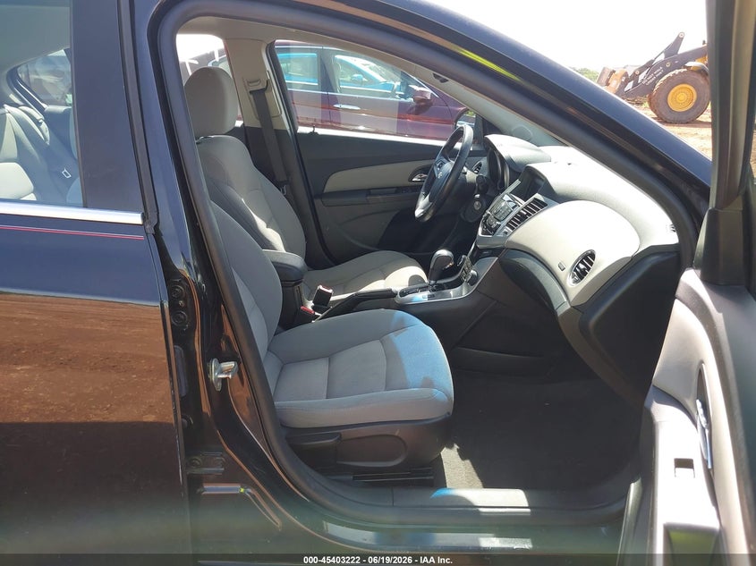 2014 Chevrolet Cruze VIN 1G1PC5SB7E7388031 IAAI salvage auction — REAR END, Salvage (Missouri), sold $1,200 on 2026-08-23 (photo 5)