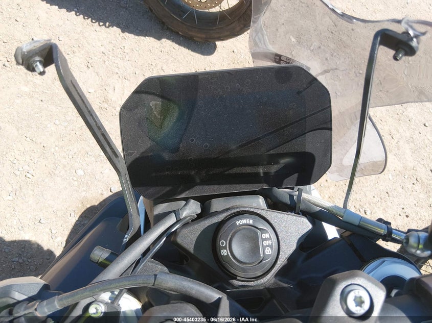 2022 BMW S 1000 VIN WB10E5305N6F54780 IAAI salvage auction — FRONT END, Salvage (Arizona), sold $7,850 on 2026-07-07 (photo 7)