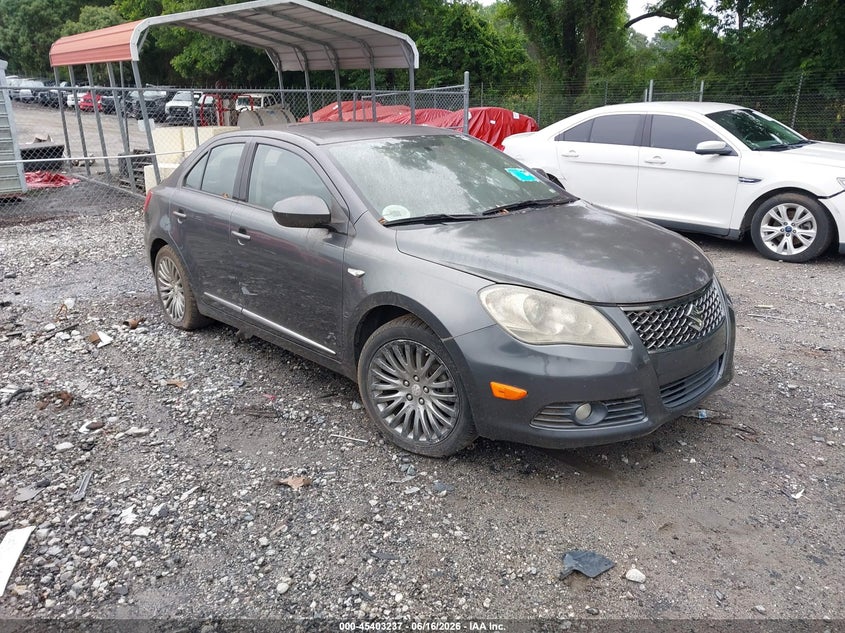 2010 Suzuki Kizashi VIN JS2RE9A59A6100643 IAAI salvage auction — NORMAL WEAR, Clear (Georgia), sold $25 on 2026-07-10 (photo 1)