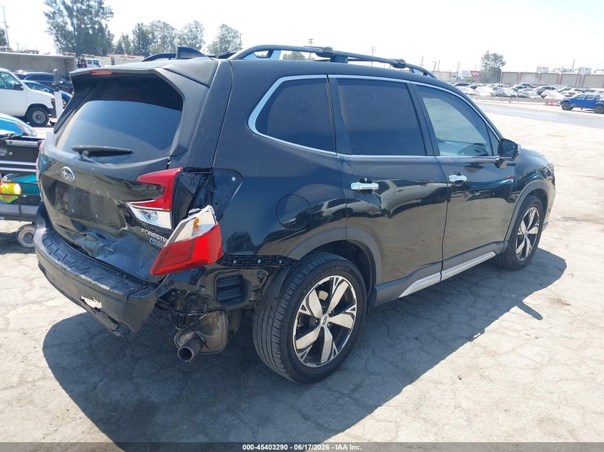 2019 Subaru Forester VIN JF2SKAWC9KH499638 IAAI salvage auction — REAR END, Salvage (California), sold $4,100 on 2026-07-15 (photo 4)