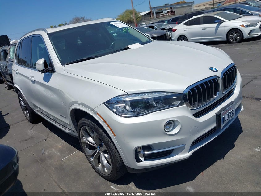 2015 BMW X5 VIN 5UXKR2C51F0H40961 IAAI salvage auction — RIGHT FRONT, Salvage Title, sold $3,000 on 2026-07-17 (photo 1)