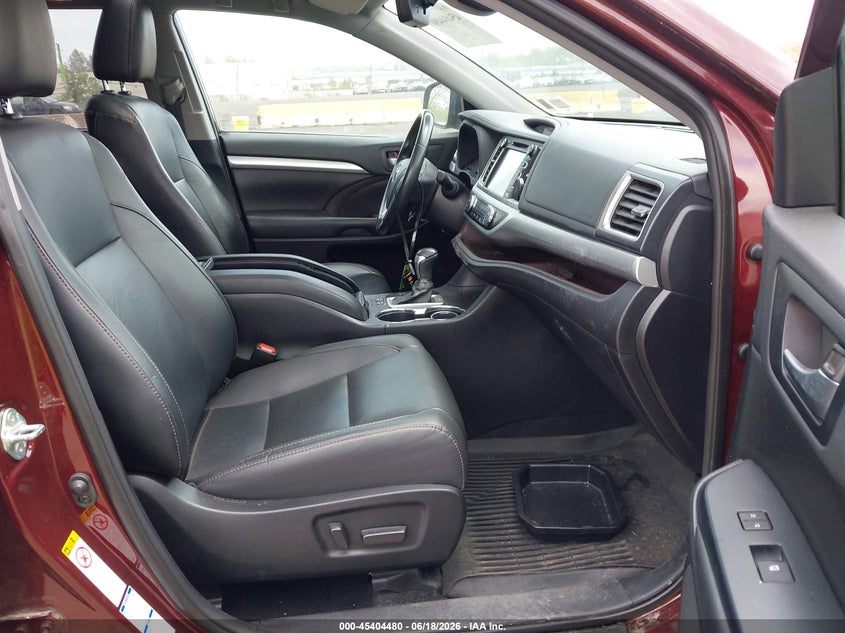 2019 Toyota Highlander VIN 5TDJZRFH7KS710718 IAAI salvage auction — FRONT END, Mv-907A (New York), sold $13,975 on 2026-07-07 (photo 5)