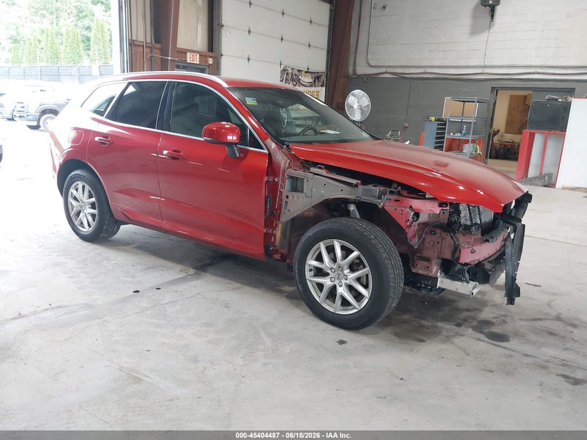 2020 Volvo Xc60 VIN YV4102RK8L1525694 IAAI salvage auction — RIGHT FRONT, Salvage Title, sold $5,400 on 2026-08-12 (photo 1)