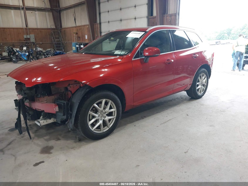 2020 Volvo Xc60 VIN YV4102RK8L1525694 IAAI salvage auction — RIGHT FRONT, Salvage Title, sold $5,400 on 2026-08-12 (photo 2)