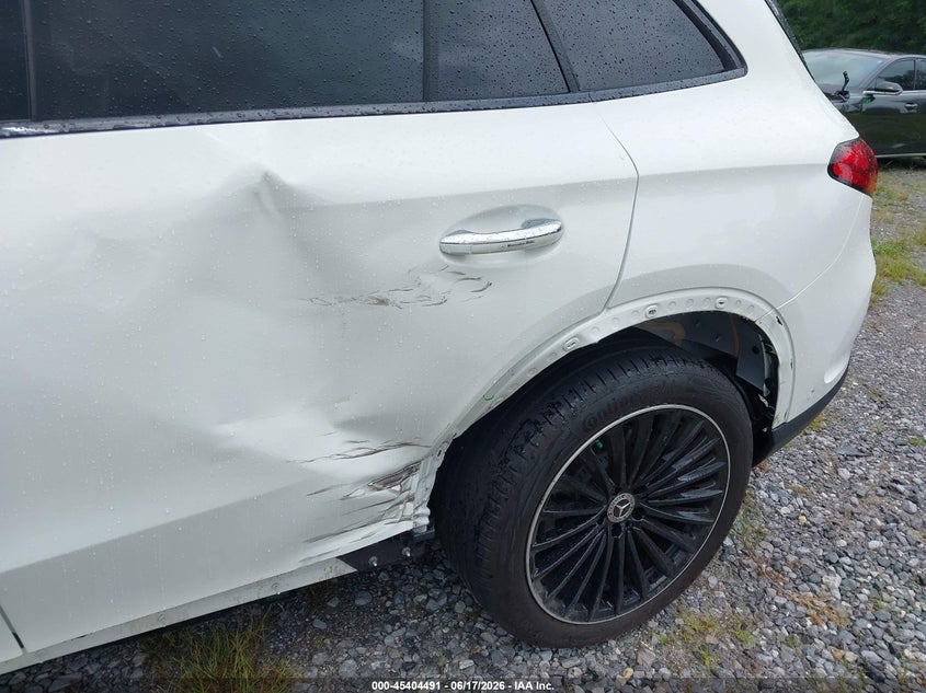 2026 Mercedes-benz Glc VIN W1NKM4GB4TF482090 IAAI salvage auction — LEFT SIDE, Rebuildable (Florida), sold $32,850 on 2026-07-13 (photo 6)