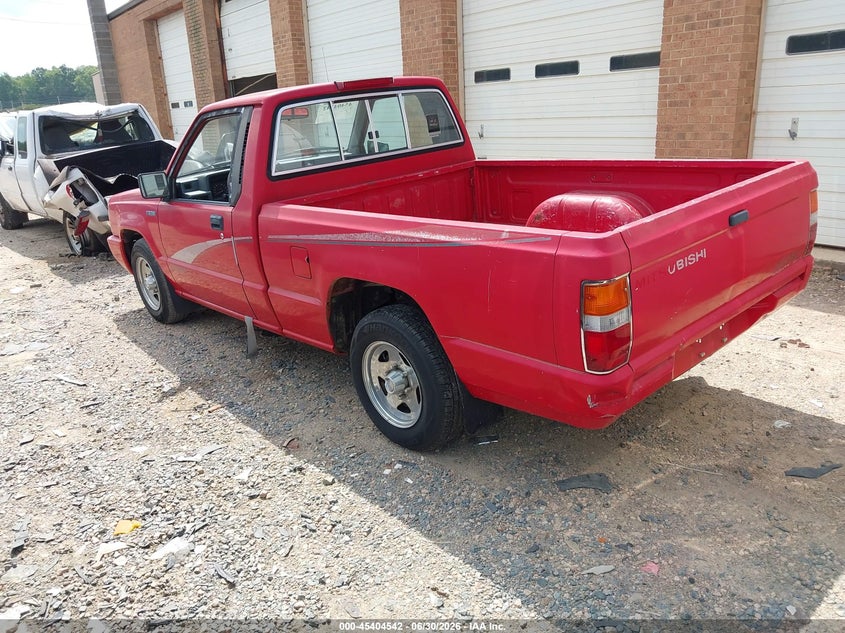 1994 Mitsubishi Mighty max / s VIN JA7LS21G5RP012497 IAAI salvage auction — REPOSSESSION, Clear (North Carolina), sold $1,775 on 2026-07-06 (photo 3)