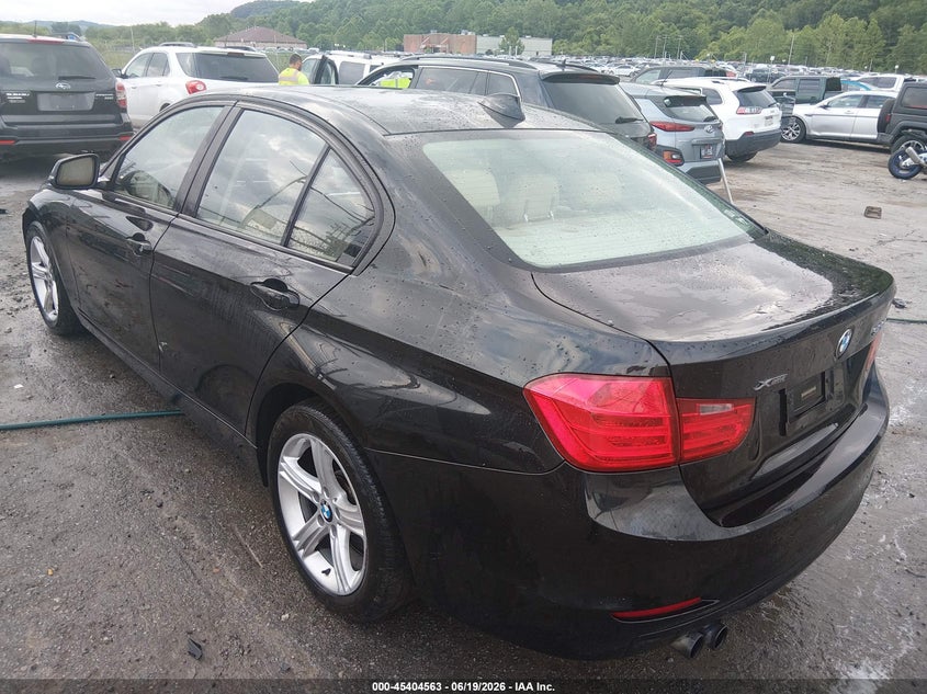 2013 BMW 3er VIN WBA3B5G59DNS03948 IAAI salvage auction — FRONT END, Salvage (West Virginia), sold $1,000 on 2026-07-30 (photo 3)