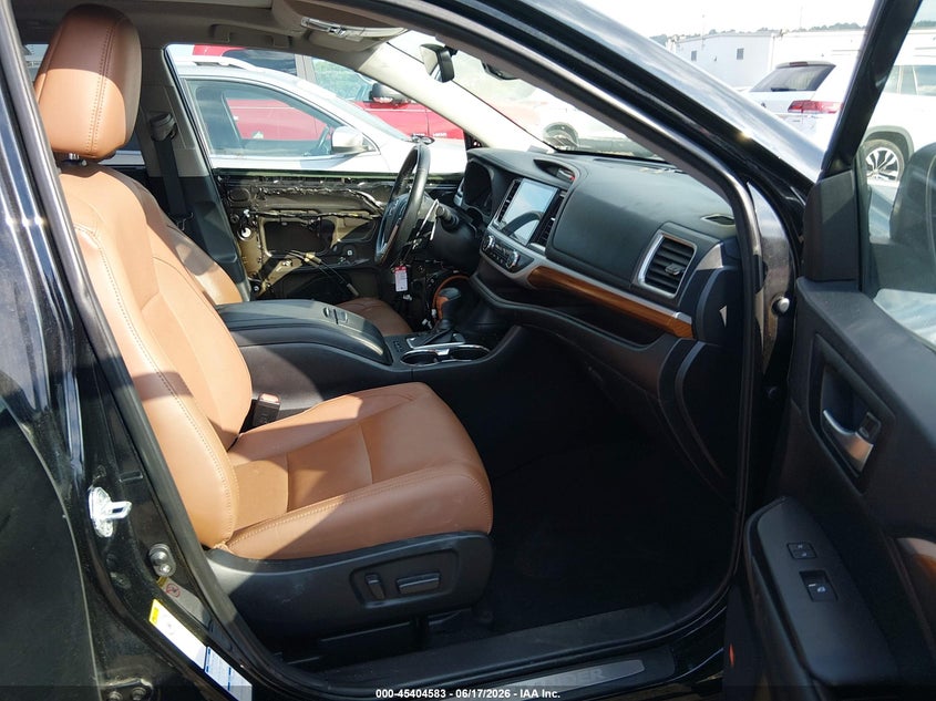 2019 Toyota Highlander VIN 5TDDZRFHXKS983780 IAAI salvage auction — FRONT & REAR, Salvage Title, sold $9,750 on 2026-07-24 (photo 5)