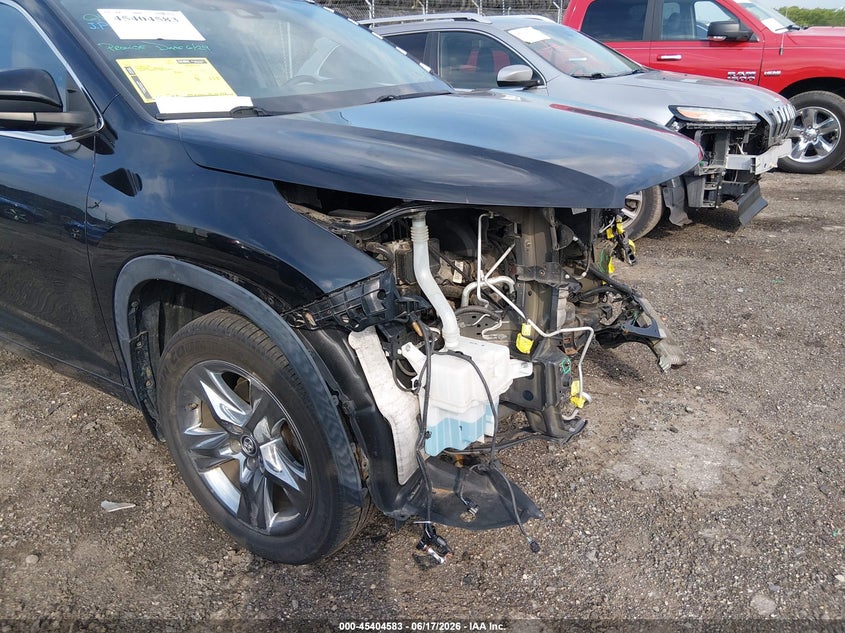 2019 Toyota Highlander VIN 5TDDZRFHXKS983780 IAAI salvage auction — FRONT & REAR, Salvage Title, sold $9,750 on 2026-07-24 (photo 6)
