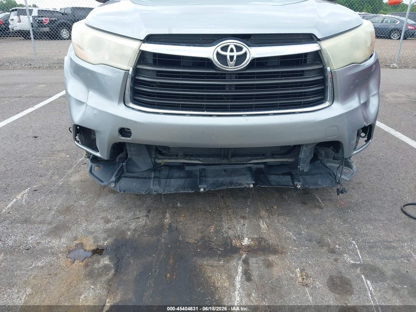 2015 Toyota Highlander VIN 5TDYKRFH3FS038732 IAAI salvage auction — FRONT END, Salvage Title, sold $6,600 on 2026-07-16 (photo 6)