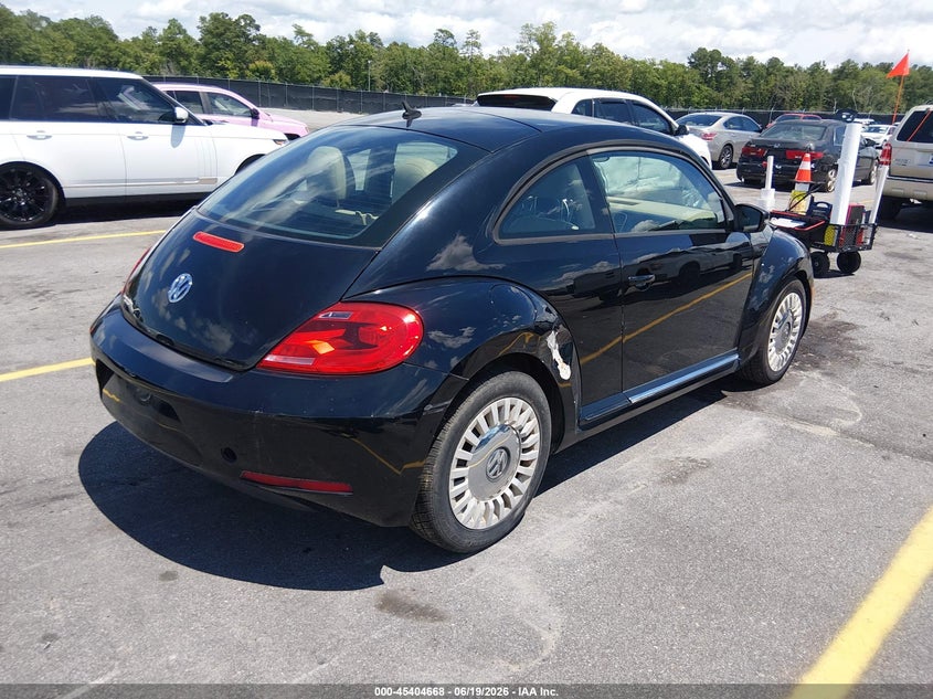 2013 Volkswagen Beetle VIN 3VWJP7AT6DM683517 IAAI salvage auction — NORMAL WEAR, Clear (South Carolina), sold $900 on 2026-07-20 (photo 4)