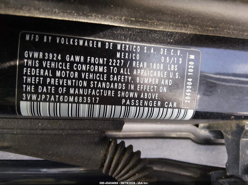 2013 Volkswagen Beetle VIN 3VWJP7AT6DM683517 IAAI salvage auction — NORMAL WEAR, Clear (South Carolina), sold $900 on 2026-07-20 (photo 9)