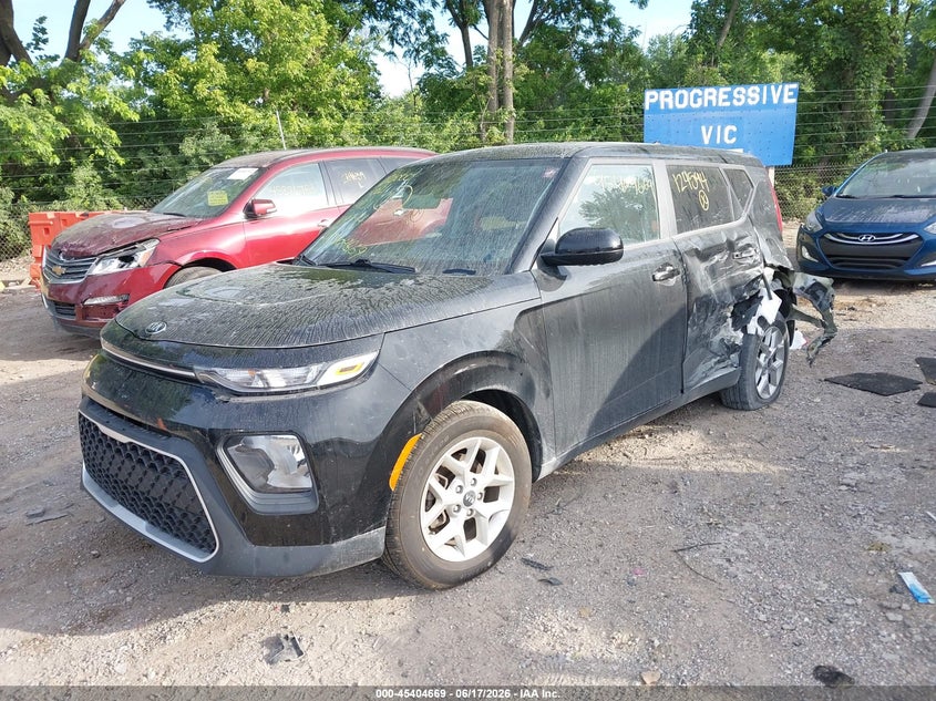2021 Kia Soul VIN KNDJ23AU6M7124594 IAAI salvage auction — FRONT & REAR, Salvage (Indiana), sold $1,650 on 2026-07-29 (photo 2)