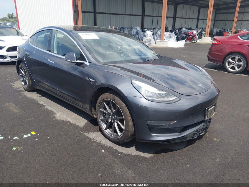 2019 Tesla Model 3 VIN 5YJ3E1EB7KF533319 IAAI salvage auction — LEFT FRONT, Salvage (Illinois), sold $6,350 on 2026-07-24 (photo 1)